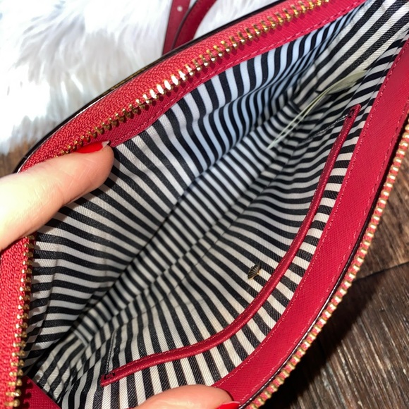 🚫SOLD🚫 Kate Spade Red Cameron Street Crossbody B - Picture 7 of 8
